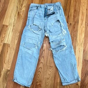 American Eagle size 14 ripped jeans